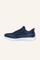 Skechers Go Golf Flight Golfschuhe in Grau mit schwarzem Sohlendesign und atmungsaktivem Obermaterial, für bequemes Golfspiel