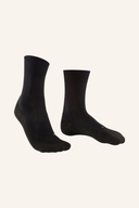 FALKE GO2 Invisible Socken, weiße unsichtbare Baumwollsocken für Damen, bequem und unauffällig.