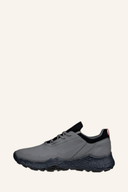 Ecco Biom H5 Golfschuhe in Schwarz mit griffiger Sohle, modernes Design, für optimalen Halt beim Golfspiel.