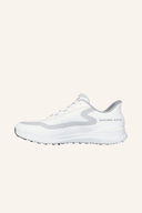 Skechers Go Golf Flight Slip-in Golfschuhe in Schwarz mit bequemer Passform und rutschfester Sohle, geeignet für Golfspieler.
