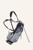 Big Max Dri Lite Seven G Standbag mit gedrucktem Design, wasserabweisend und leicht für Golfspieler, auf Bild sichtbar.