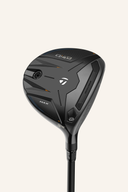 TaylorMade Qi4D Max Lite Max Fairwayholz, glänzendes Golfholz mit schwarzen Griffen und modernen Schlägerkopf-Designs.