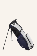 Wilson Exo Lite Standbag, leichtes Golftasche mit mehreren Fächern und stabilem Stand, ideal für Golfer unterwegs.