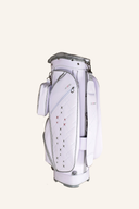 Hochwertiger XXIO Cartbag für Golfschläger, mit mehreren Fächern und bequemen Tragegriffen, ideal für den Golfplatz.