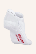 Dunkelgraue Go5 Invisible Socken von Falke, nahezu unsichtbar in den Schuhen, aus weichem Material gefertigt.