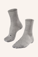 Falke GO2 Socken in schwarzer Farbe, bequem und atmungsaktiv, für optimalen Tragekomfort.