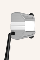 TaylorMade Spider GT Max Putter mit schwarzem Griff und weißen Griffmarkierungen auf grünem Putting-Teppich.