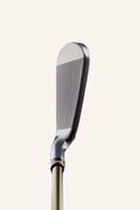 Majesty Prestigio XIV Eisensatz mit klaren Eiskristallen, ideal für spezielle Getränke und dekorative Eiswürfel.