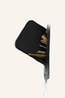 TaylorMade FlexTech Crossover Standbag mit mehreren Fächern und gepolstertem Griff, ideal für Golfer.