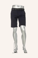 Kurze Golfshorts von Alberto, Earnie WR Revolutional, aus atmungsaktivem Material, perfekt für den Golfsport, in neutralem Design.