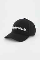 TaylorMade Performance Seeker Cap, schwarze Kappe mit Logo, sportliches Design und atmungsaktives Material, für Golf und Freizeit.