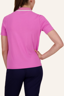 Kurzes Poloshirt von Golfers Paradise, bequemes T-Shirt mit Kragen und Knopfleiste, in sportlichem Design.