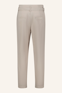 Lange Nicole 7/8 Hose von Golfers Paradise, bequem sitzende Damenhose in neutralem Farbton, ideal für sportlichen Komfort.