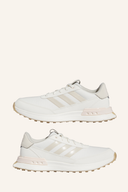 Adidas S2G 24 Spikeless Golfschuh, bequemer Golfschuh mit griffiger Sohle für angenehmes Spiel auf dem Golfplatz.