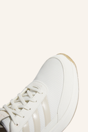 Adidas S2G 24 Spikeless Golfschuhe aus Leder mit bequemer Passform und rutschfester Sohle, für optimalen Golfkomfort.