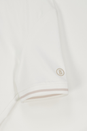 Bogen CAYLEE Poloshirt aus T-Shirts, hellblau mit Kragen und Knopfleiste, hochwertiges Damenmode-Design.
