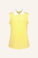Adidas ärmelloses Polo mit gestreiftem Muster, ideal für sportliche und lässige Outfits, gezeigte Nahaufnahme des Polos.