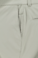 Lange Bogner Anjo3 Golfhose in dunklem Grün mit elastischem Bund und sportlichem Design, perfekt für Golf und Freizeit.