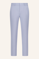 Lange Meyer Ascona Golfhose in grüner Farbe, elastischer Stoff, mit Gürtelschlaufen und seitlichen Taschen.
