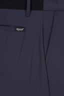 Blaue Putter Golfshorts von Abacus, kurze Hosen aus leichtem Material, ideal für Golf und Freizeit, sichtbare Tasche und bequemes Design
