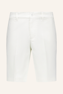 J. Lindeberg Eloy Golfshorts, kurze Hosen aus leichtem Material, ideal für Golf und Freizeit, in neutralem Farbton.