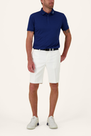 J. Lindeberg Eloy Golfshorts, kurze Hosen aus atmungsaktivem Material, ideal für den Golfsport, in neutralem Design.