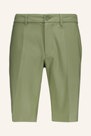 J. Lindeberg Eloy Golfshorts, kurze Hosen aus atmungsaktivem Stoff, ideal für Golf und Freizeit, in neutralem Design.