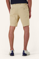 J. Lindeberg Vent Tight Golf-Shorts, kurze Hosen mit atmungsaktivem Material, ideal für das Golfspiel, in neutraler Farbe