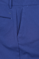 Lange Golfhose von J. Lindeberg, hochwertige Sportswear-Hose, bequem und stilvoll für den Golfsport, in neutralem Design.