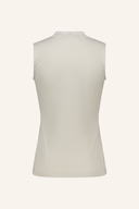 Leya ärmelloses T-Shirt von J. Lindeberg, weißes Damen-Shirt aus weichem Material, einfache Passform, frontales Design.