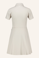 Janna Kleid von J. Lindeberg, elegantes Damenkleid mit stilvollem Schnitt und modernen Details, vorderes Bild.