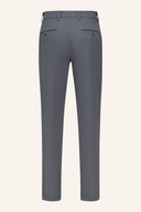 J. Lindeberg Axil Fleece Twill Hose, lange Hose aus Fleece-Twill mit geradem Schnitt, dunkle Farbe, moderne Freizeitmode