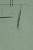 J. Lindeberg Vent Golfshorts, kurze Hosen in leichter, atmungsaktiver Stoff, ideal für den Golfsport, in neutralen Farben.
