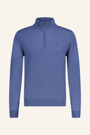 J. Lindeberg Kiyan Quarter Zip Strickpullover, grau, weiches Material, bequemes Design, Nahaufnahme des Pullovers.