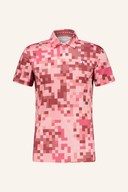 Dario Tour Print Poloshirt von J. Lindeberg, dunkelblau mit farbigem Print, aus Baumwolle, auf einem weißen Hintergrund.