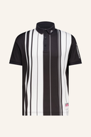 J. Lindeberg 30Y Tour Tech gestreiftes Polo-Shirt, T-Shirt, in Blau und Weiß mit Kragen und kurzen Ärmeln.