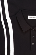 J. Lindeberg Wallis Strick-Polohemd, bequemes T-Shirt mit Kragen und Knöpfen, in gedeckter Farbe.