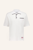 J. Lindeberg Jesper Retro Relaxed Polo T-Shirt in mitellangem Schnitt und klassischen Kragen, in verschiedenen Farben.