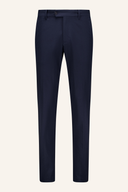 Lange Golfhose von J. Lindeberg, schwarze Vent Golf Pant mit sportlichem Schnitt und atmungsaktivem Material.