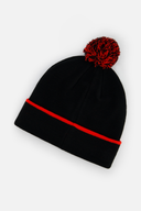 J. Lindeberg Stripe Beanie Mütze aus weichem Material, mit Streifenmuster und angenehmem Sitz auf dem Kopf sichtbar.