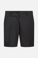 Kurze Golfshorts von Daily Sports, bequem und sportlich, in neutralem Design, ideal für das Golfspiel.