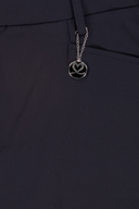 Grauer Lyric V2 Skort von Daily Sports, sportlicher Röck mit integrierter Shorts, ideal für Activewear und Freizeit.