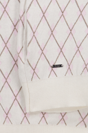 Grauer Daily Sports Argyle Cardigan als Westen mit V-Ausschnitt und Knopfleiste, aus weichem Strickmaterial, Nahaufnahme