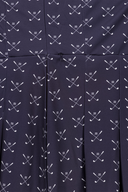 Golfkleid von Daily Sports, sportliches Kleid für Damen mit eleganter Passform, ideal für das Golfspielen.
