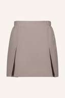 Sportlicher Windschutz-Rock von Daily Sports, elastischer Skort mit atmungsaktivem Material, ideal für Outdoor-Aktivitäten.