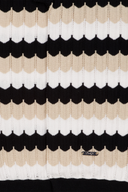 Hochwertiges Zig-Zag Polo von Daily Sports, hellblaues Poloshirt mit Zickzack-Muster, kurze Ärmel, typische Polo-Kragen.