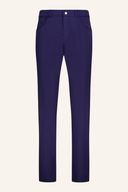 Lange Kjus Iver 5-Pocket Hose in dunkler Farbe, mit fünf Taschen und komfortable Passform, auf weißem Hintergrund.