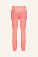 Kjus Ikala 7/8 Treggings, bequeme 7/8 Hosen aus elastischem Material, in dunkler Farbe, auf einem weißen Hintergrund fotografiert