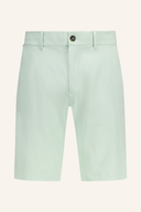 Kjus Iver Shorts, kurze Hosen aus atmungsaktivem Material, mit elastischem Bund und sportlichem Design.