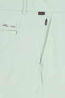 Kjus Iver Shorts, kurze Hosen aus leichtem Material, mit elastischem Bund und komfortablem Design, für sportliche Aktivitäten.